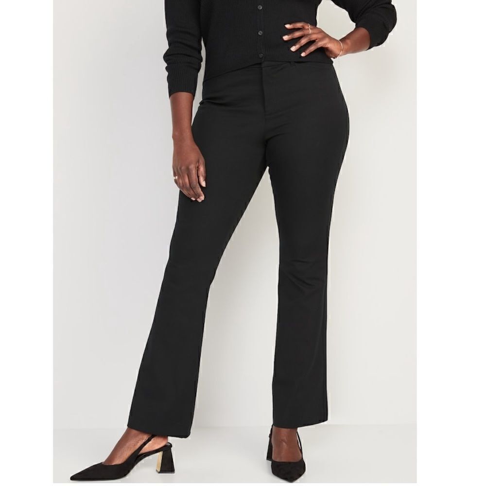 Old Navy High Rise Pixie Flare Pants in Black NEW Plus Size 26